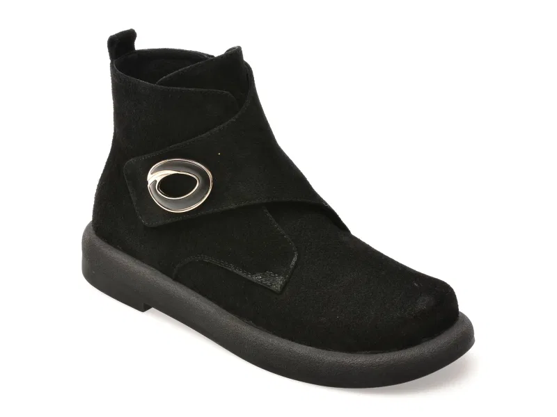 Ghete GRYXX negre, 213013, din piele intoarsa